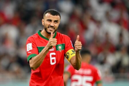 خصم الوداد في كأس العرب يتعاقد مع رومان سايس