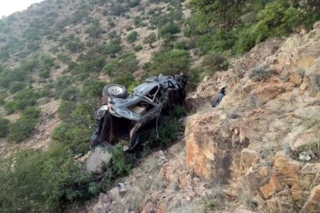 سقوط مدوي من أعلى الجبل يتسبب في فاجعة