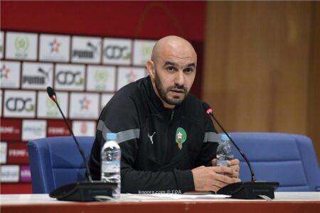 الركراكي يكافئ نجم الجيش الملكي