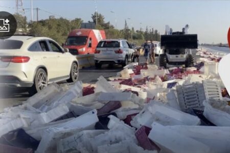 حادثة سير خطــ يـ ـ رة بالطريق السيار ما بين الدار البيضاء وبرشيد…شوفو شنو واقع