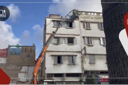 بعد إنهيار منزل بأكمله بحي الفرح…السلطات تقوم بهدم المنزل المجاور له المهدد بالسقوط في أية لحظة
