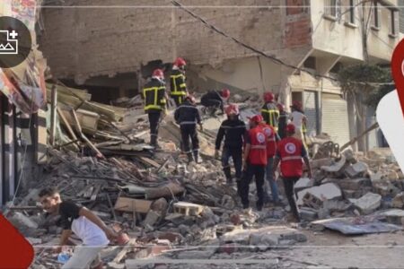 فيديو مؤثر لمواطنين يقومون بمساعدة الوقاية المدنية والسلطات بعد إنهيار منزل