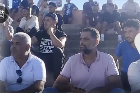 عزيز أشباري والإدريسي يتابعان مباراة الرجاء وأمل الصفاء السلاوي