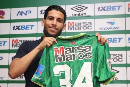 هذا مصير صفقات الرجاء الرياضي الجديدة أمام المغرب الفاسي