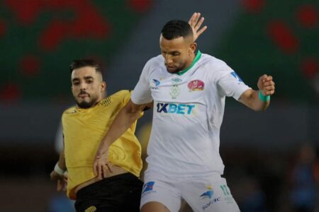 قمة الرجاء الرياضي والمغرب الفاسي تنتهي بالتعادل الإيجابي  