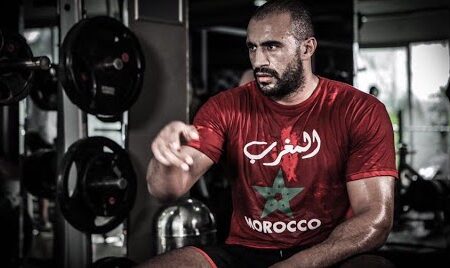 بدر هاري: لن أقاتل من أجل الترفيه بينما في المغرب يقاتلون من أجل إيجاد الجثث