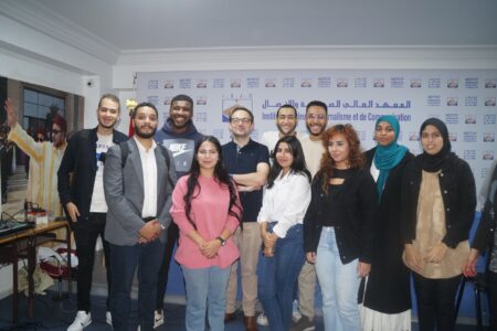 المعهد العالي للصحافة والاتصال بالتعاون مع المعهد الثقافي الفرنسي ينظم لقاء إعلاميا مع الباحث في الجغرافيا-السياسية الرياضية “JEAN BAPTISTE”