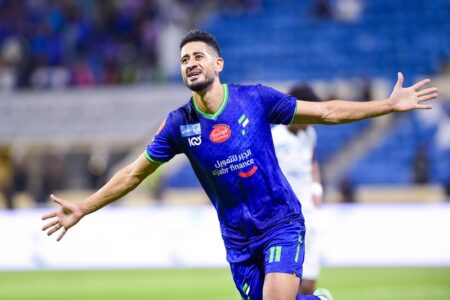 مراد باتنة يواصل مستوياته الممتازة بتحقيق رقم جديد في دوري روشن