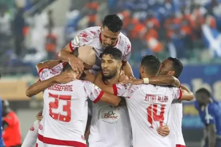 الوداد يتغلب وديا على الراسينغ البيضاوي