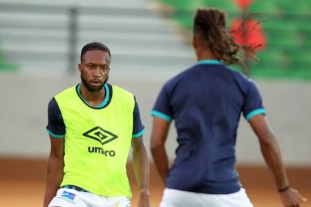 لاعب يطالب بالرحيل عن الرجاء مع إيجاد بديلا له