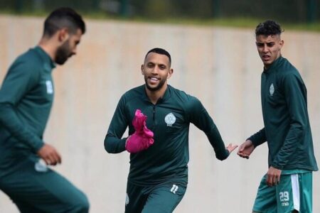 تدريبات الرجاء الرياضي تشهد عودة اسمين بارزين 