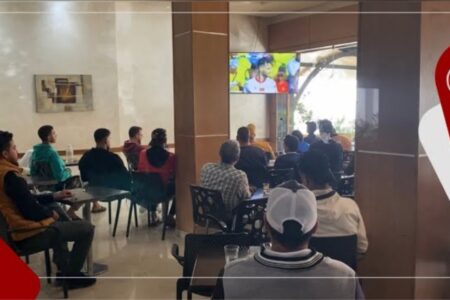 على أعصابها … هكذا تابعت جماهير الوداد نهائي الدوري الإفريقي من مقهى بالدار البيضاء