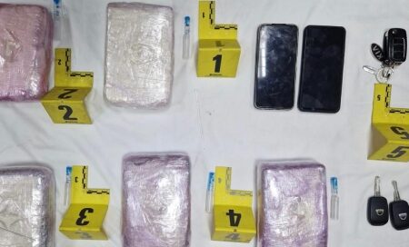 طنجة.. توقيف شخص بحوزته 5 كيلوغرامات من الكوكايين وضبط مبالغ مالية مهمة من متحصلات الاتجار في المخدرات