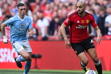 سفيان امرابط يتوج بطلا لكأس الاتحاد الإنجليزي رفقة اليونايتد على حساب السيتي