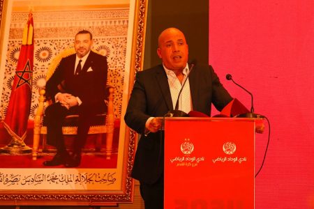 بعد تصريحات البرناكي… لاعبو الوداد يتهمونه بتشويش