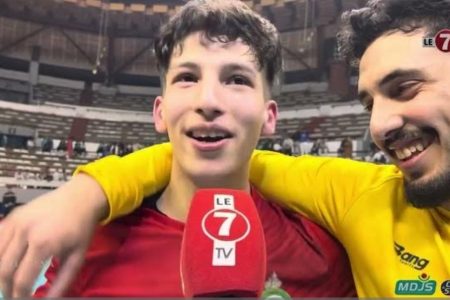 بعد التتويج بأول لقب في تاريخ المنتخب المغربي لكرة اليد للناشئين … هذا ماصرح به لاعبو المنتخب