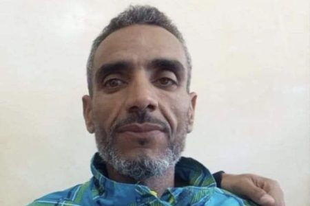 أسرة تناشد المحسنين لإنقاذهم من التشرد بعد وفاة رب الأسرة