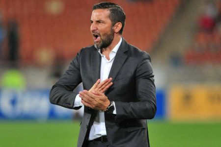 جوزيف زينباور يدخل التاريخ: أول مدرب ألماني يتوج بكأس العرش مع الرجاء الرياضي
