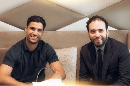 رسميا…نهضة بركان يتعاقد مع الحارس الدولي منير المحمدي