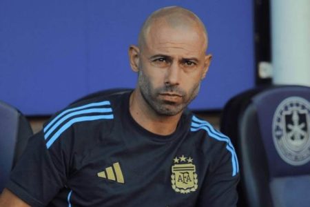 ماسكيرانو: مباراة المغرب اكبر سيرك رأيته يوما