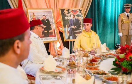 صاحب السمو الملكي ولي العهد الأمير مولاي الحسن يترأس بتطوان مأدبة غداء أقامها رئيس الحكومة بمناسبة عيد العرش المجيد