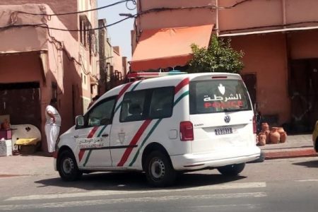 شرطي يستعمل سلاحه لاحباط عملية تهريب أزيد من طنين من مخدر الشيرا