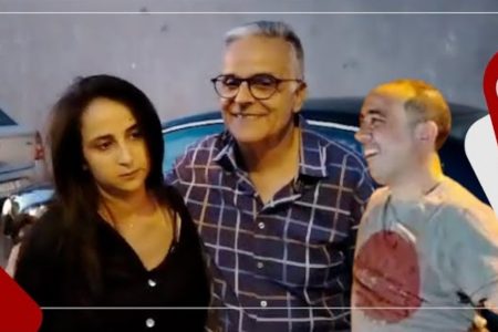 لحظات مؤثرة … خروج “سليمان الريسوني” من سجن عين البرجة بعد العفو الملكي