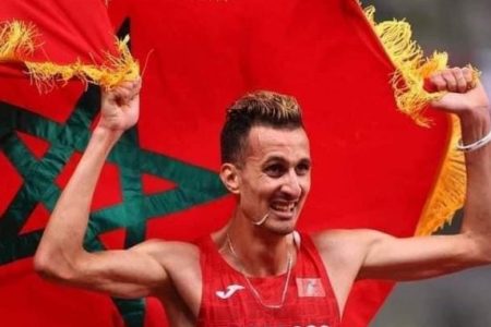 سفيان البقالي يتوج بالذهب الأولمبي للمرة الثانية على التوالي