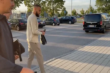 مزراوي ينجح في اجتياز الفحص الطبي تمهيدا لانتقاله إلى مانشستر يونايتد