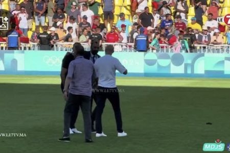 فرحة جنونية..السكتيوي يحمل لقجع عاليا ويعانق الركراكي بعد التتويج بالبرونزية