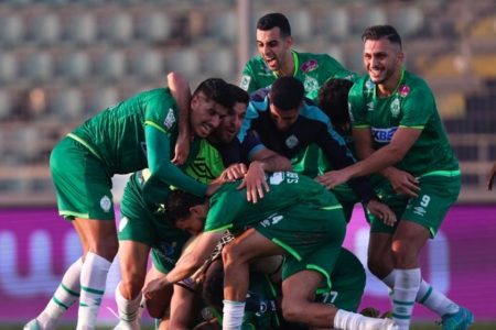 مليار ونصف على طاولة الرجاء لتسريح نجمها الأول