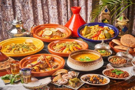 تراث الطبخ المغربي يلقى اهتماما كبيرا في معرض أليكانتي