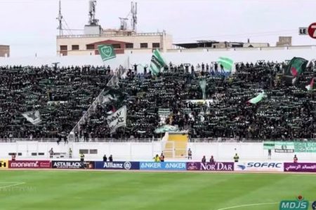 ” الله يرحم الزروالي ” تزلزل المدرجات .. الجماهير الرجاوية تترحم على لاعبها “زكرياء الزروالي”