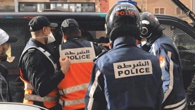 Photo of توقيف شخص بتهمة حيازة وترويج المخدرات والمؤثرات العقلية