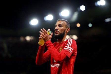 مزراوي يواصل التألق رفقة الشياطين الحمر و ينال ثاني أفضل تنقيط أمام إيبسويتش تاون