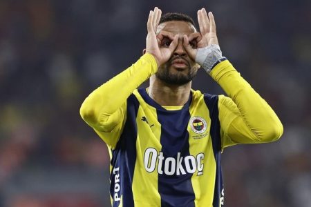 34 مليون يورو تنقل النصيري إلى النصر السعودي