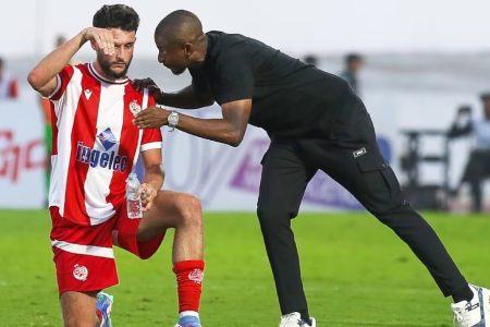 موكوينا يكشف عن اللائحة المستدعاة لمباراة الوداد امام المغرب التطواني