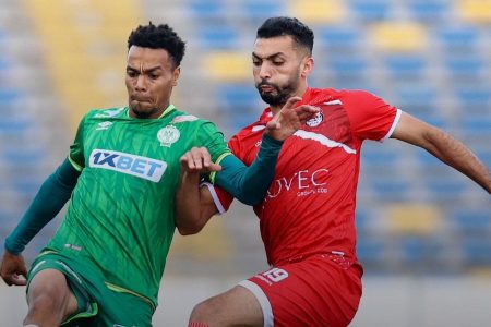 الفتح الرباطي يستقبل الرجاء بدون حضور جماهير
