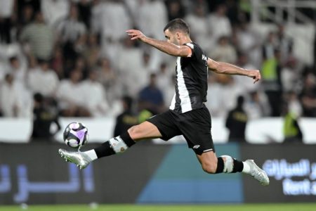 عبد الرزاق حمد الله يسجل هاتريكه الثامن في الدوري السعودي