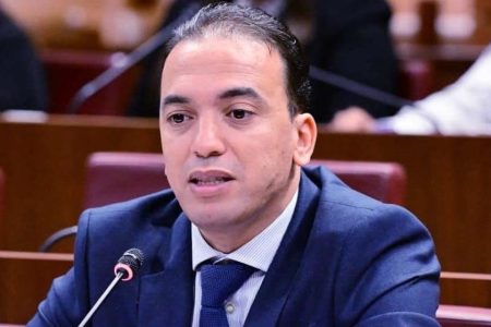 كتابة الدولة المكلفة بالصناعة التقليدية تعتزم تأهيل 30 ألف متدرج في القطاع (لحسن السعدي)