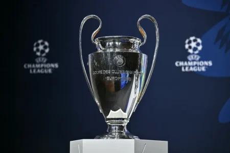 ثمن نهائي دوري أبطال أوروبا : الفرق المتأهلة وموعد القرعة