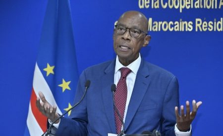 جمهورية الرأس الأخضر تجدد التأكيد على “موقفها الثابت” الداعم للوحدة الترابية ولسيادة المغرب على كامل ترابه، بما في ذلك الصحراء المغربية