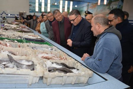 عامل وارزازات بمعية المصالح المختصة يقف على توفر المواد الاستهلاكية قبيل الشهر الفضيل لرمضان.