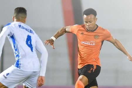 نهضة بركان يكتسح شباب السوالم برباعية و يعزز صدارته لترتيب الدوري الإحترافي