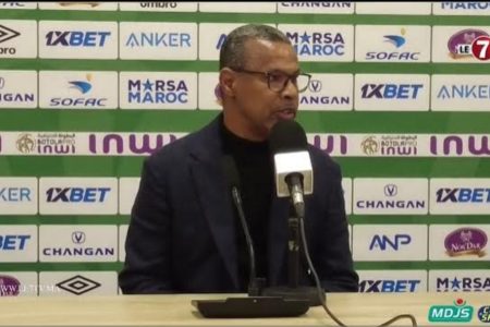 بعد الإنتصار الثاني على التوالي… هذا ماقاله مدرب الرجاء  لسعد الشابي في الندوة الصحفية