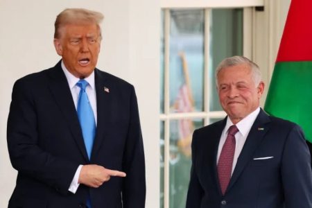 الملك الأردني أوضح لترامب أن الدول العربية ستقدم ردها على خطته بشأن غزة
