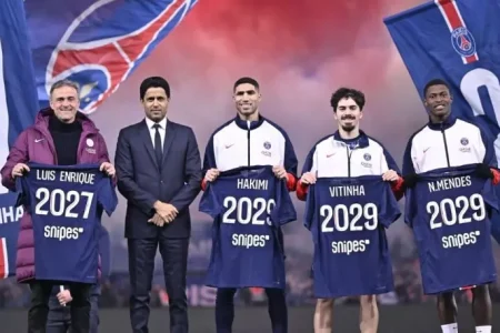 رسميا : باريس سان جيرمان يعلن يجدد عقد حكيمي إلى غاية 2029