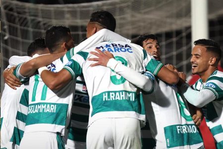 الرجاء يستعيد خدمات لاعب بارز أمام المغرب التطواني