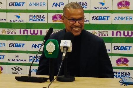 الشابي : “خروج الجمهور أثر علينا و اللاعبون استسهلوا الخصم .”