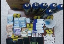 Photo of توقيف شخصين من ذوي السوابق القضائية بتهمة ترويج المخدرات والمؤثرات العقلية